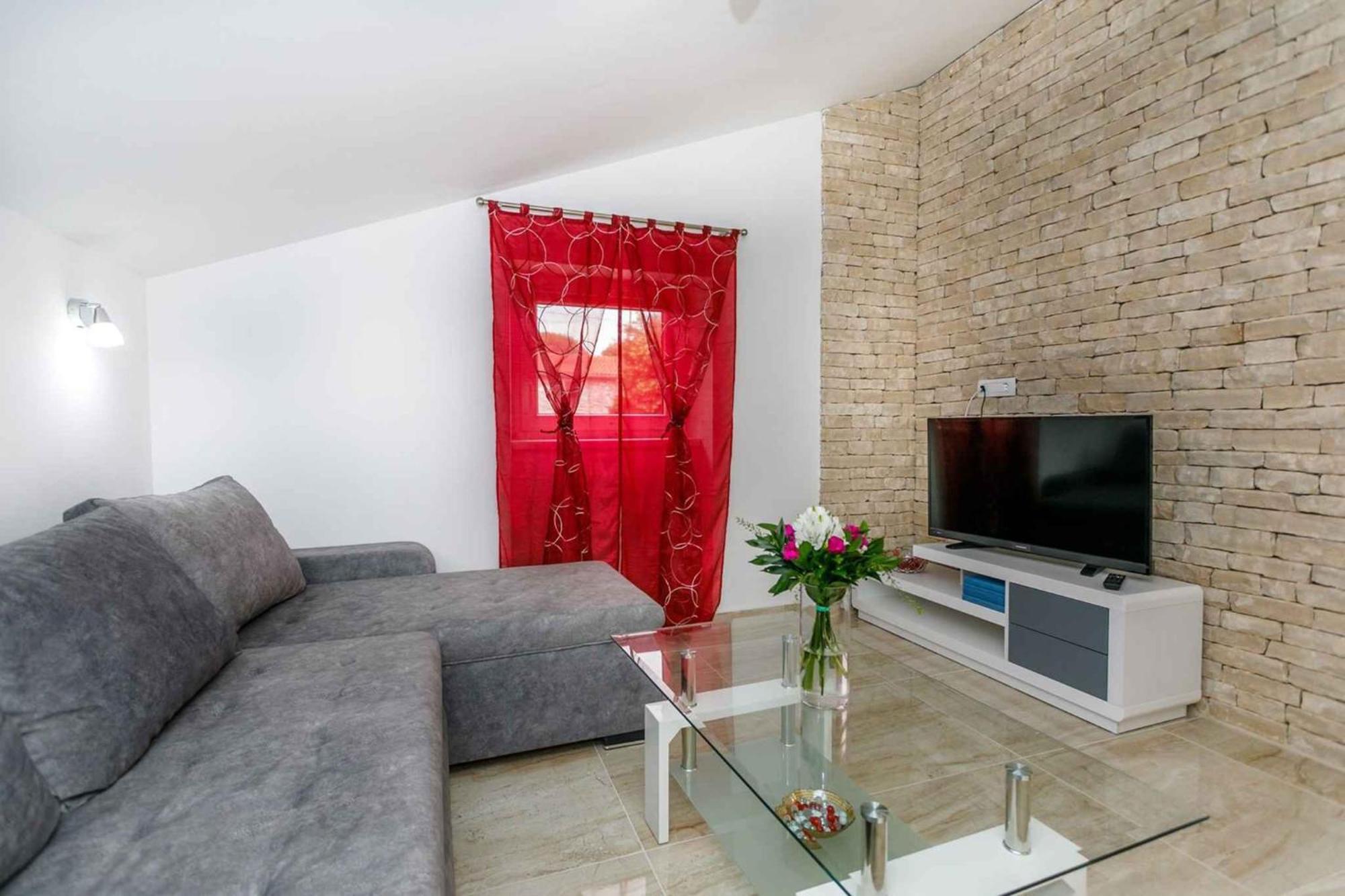Apartment In Malinska/Insel Krk 38057 외부 사진